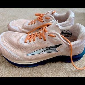 Altra running shoes. Womens size 8